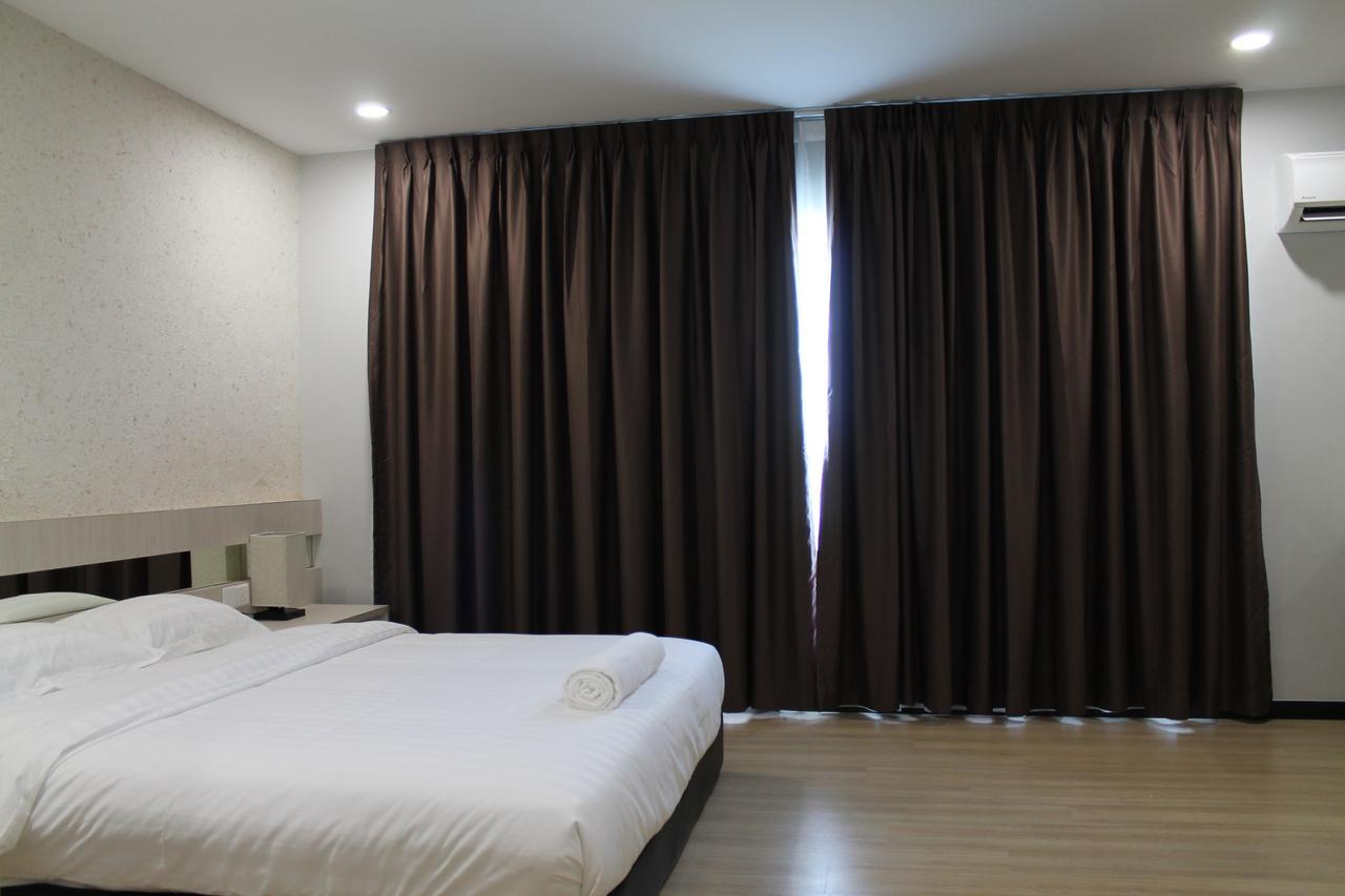 The Velton Inn บินตูลู ภายนอก รูปภาพ